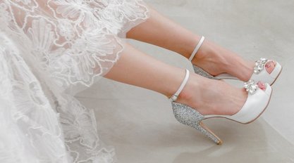​Свадебные туфли с крупным декором