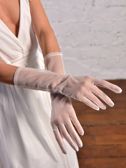 Фатиновые перчатки средней длины