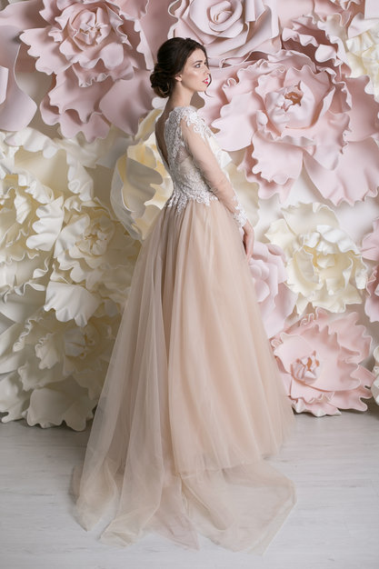 Свадебное платье пудровое "Орабель"