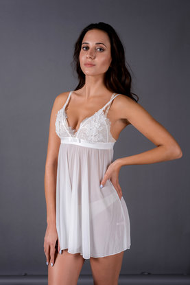 Пеньюар невесты с кружевным бюстом