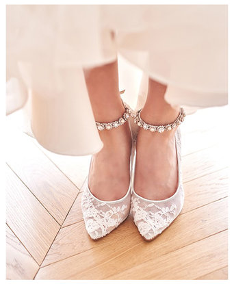 Свадебные туфли на низком каблуке