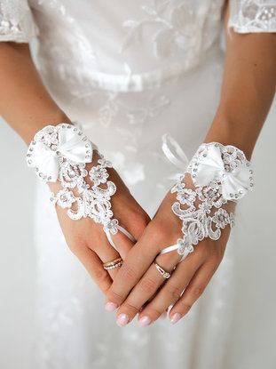 Свадебные перчатки митенки